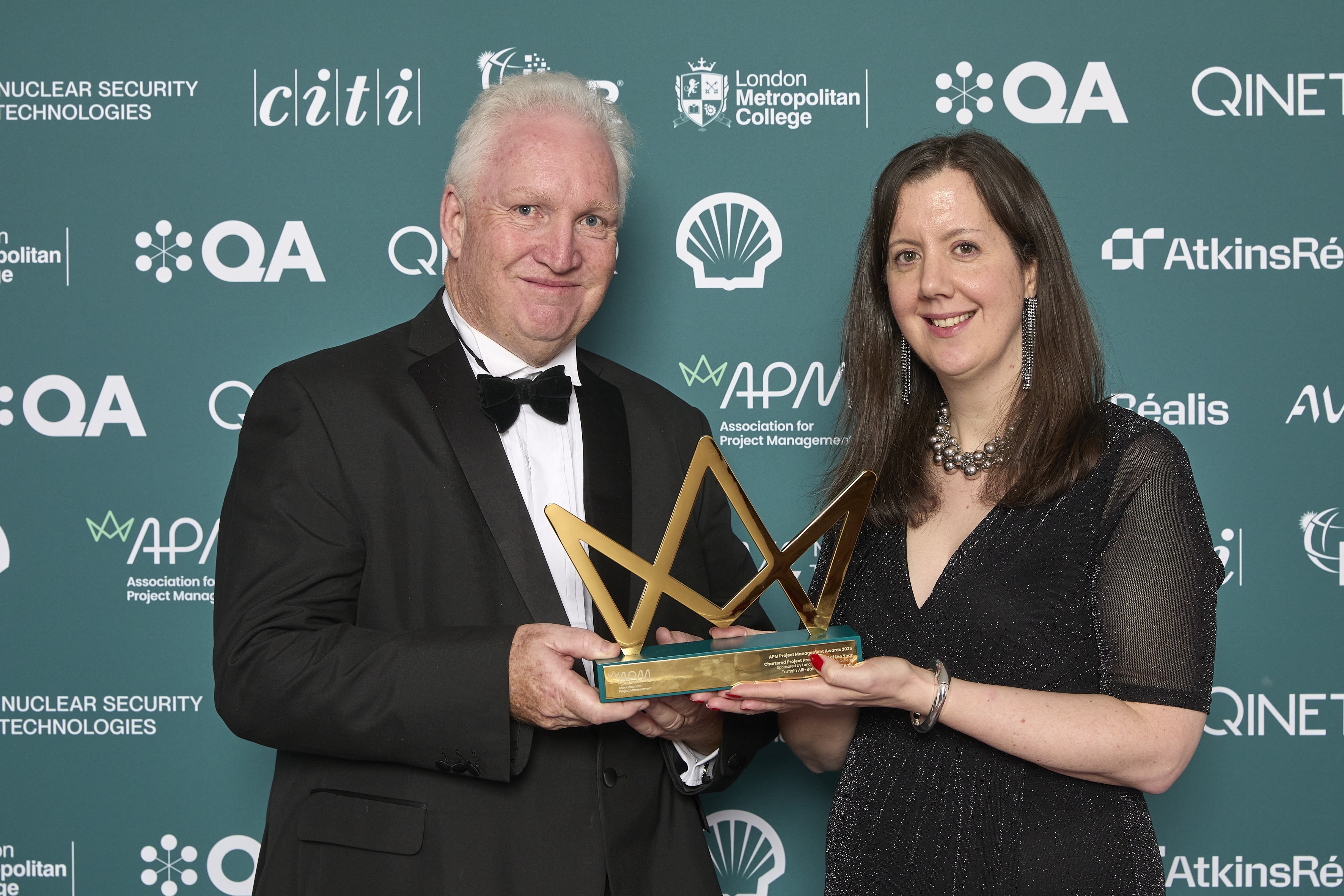 Projects vs. Parasols: seven ways to make the most of the summer as a project professional  