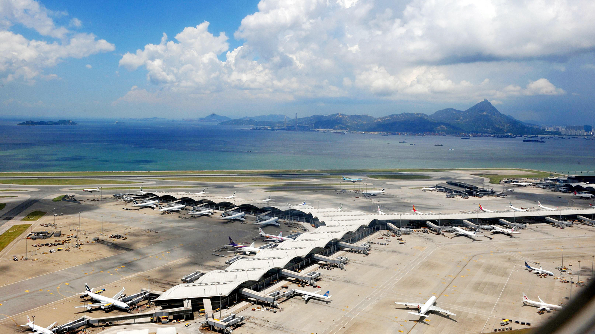 HK International Airport 1920X1080